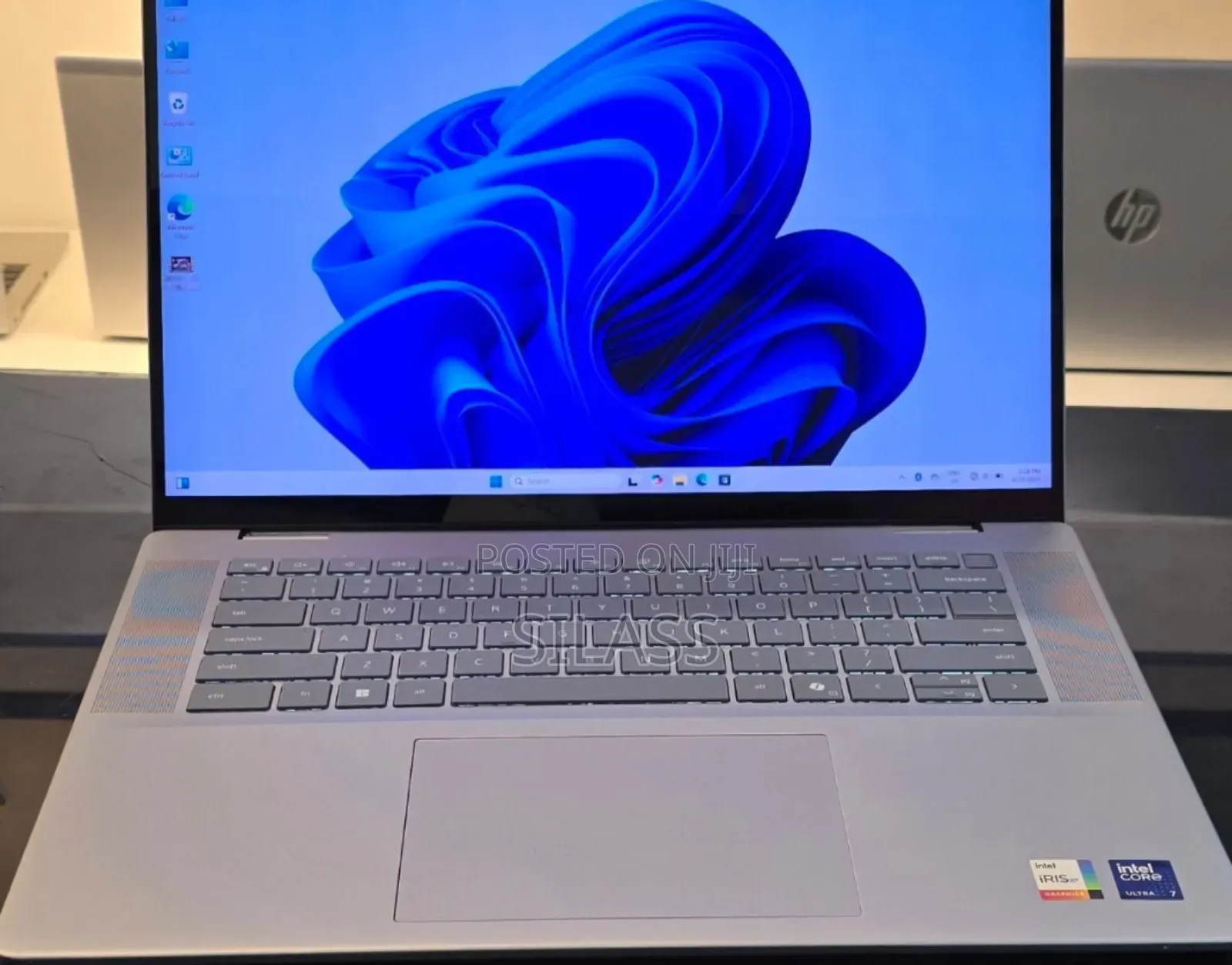 New Laptop Dell Inspiron 15 16GB Intel Core Ultra 7 SSD 1T