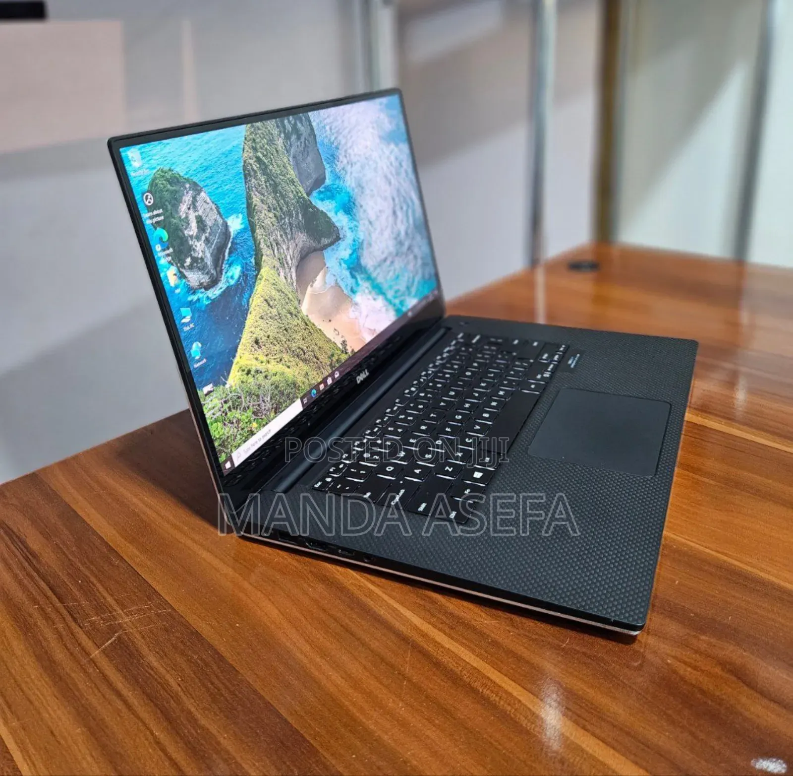 New Laptop Dell XPS 15 16GB Intel Core I7 SSD 512GB