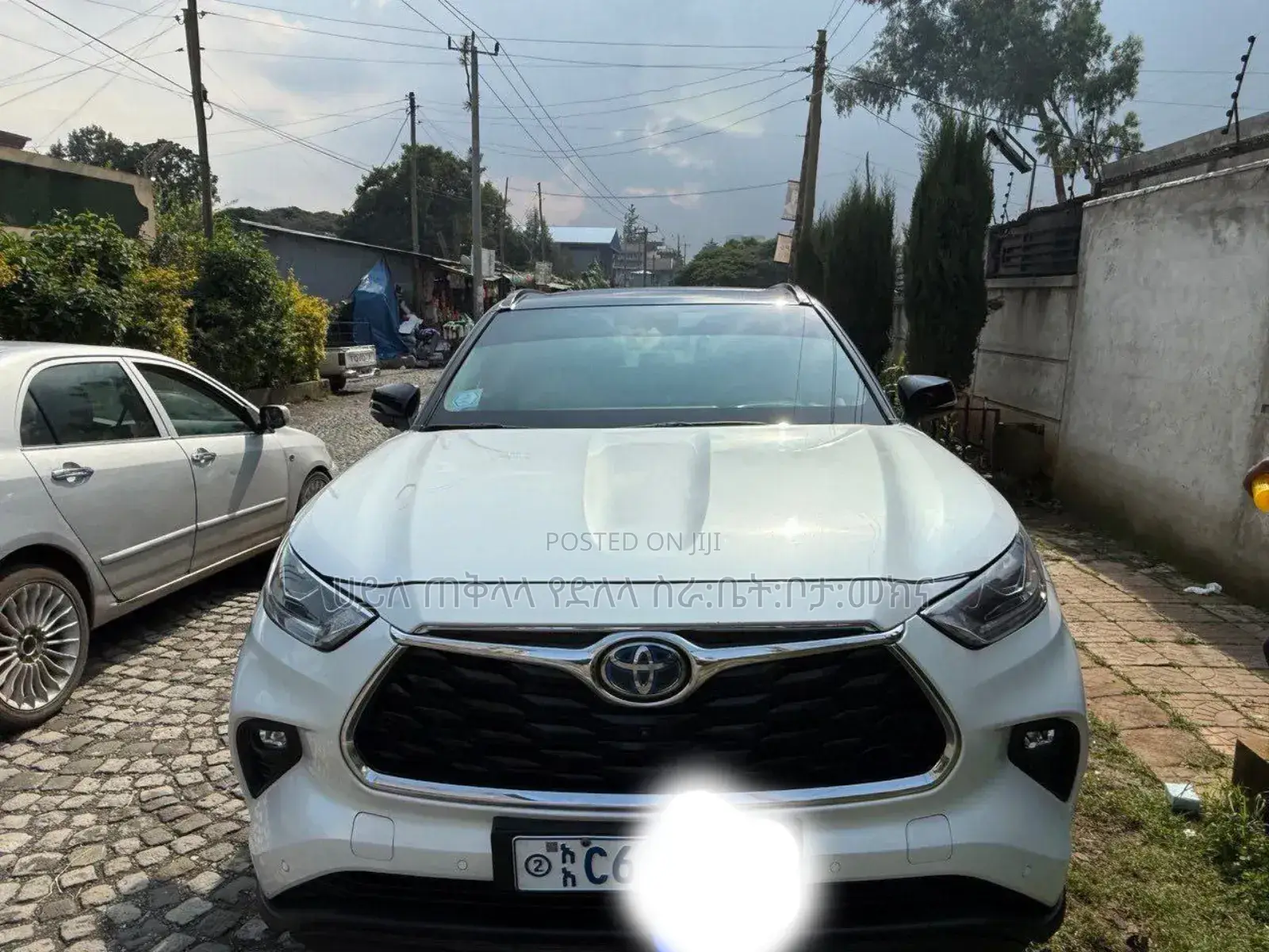 Toyota Corolla 2024 Ivory