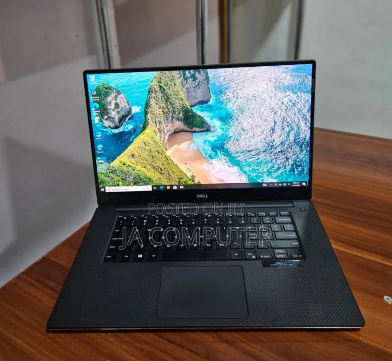 New Laptop Dell XPS 15 16GB Intel Core I7 SSD 512GB