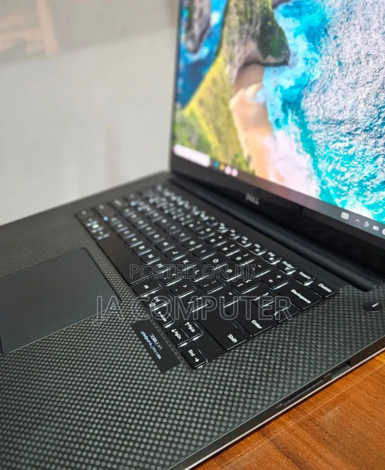 New Laptop Dell XPS 15 16GB Intel Core I7 SSD 512GB