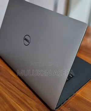 New Laptop Dell XPS 15 16GB Intel Core I7 SSD 512GB