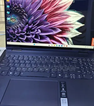 New Laptop Lenovo Yoga 7i 16GB Intel Core I7 SSD 1T