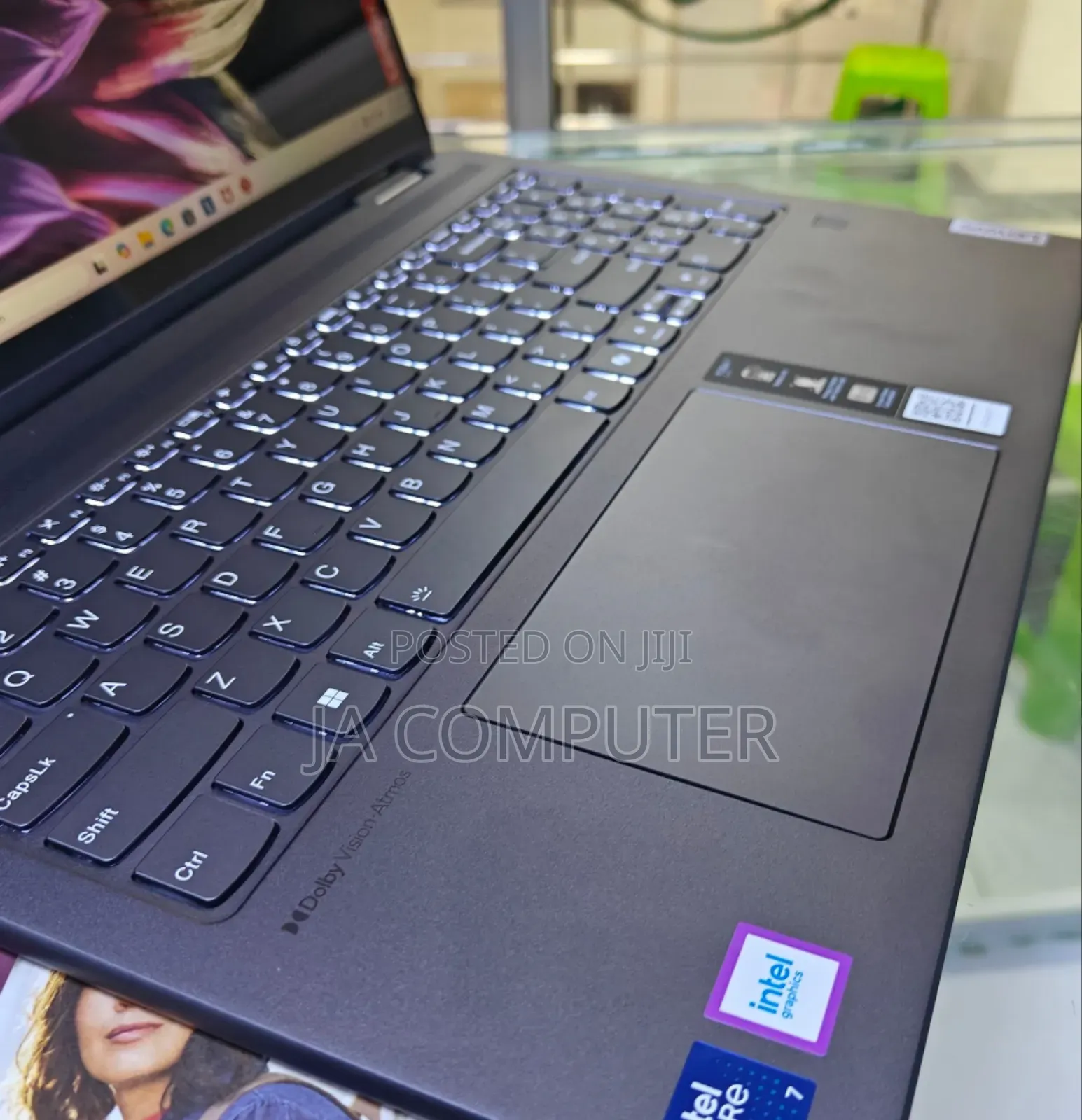 New Laptop Lenovo Yoga 7i 16GB Intel Core Ultra 7 SSD 1T