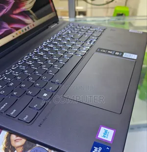 New Laptop Lenovo Yoga 7i 16GB Intel Core Ultra 7 SSD 1T