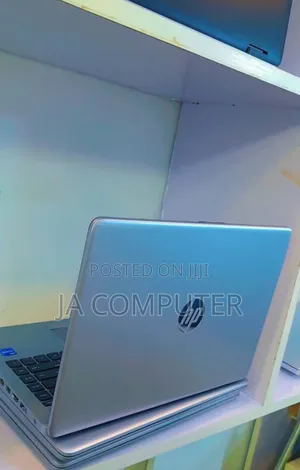 New Laptop HP Stream Notebook 8GB Intel Core I7 SSD 256GB