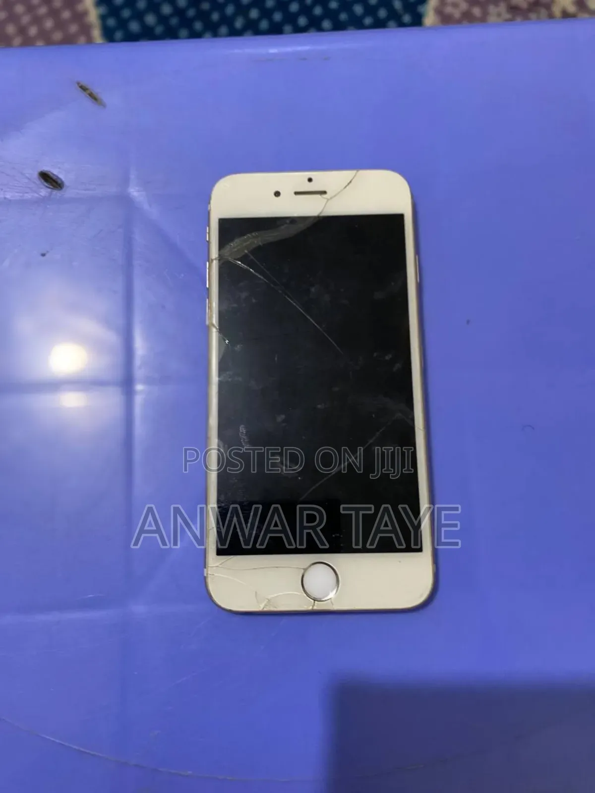 Apple iPhone 6s 16 GB White
