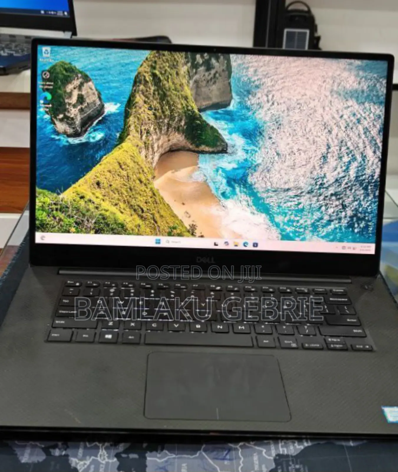 New Laptop Dell Precision 5540 16GB Intel Core I7 SSD 512GB