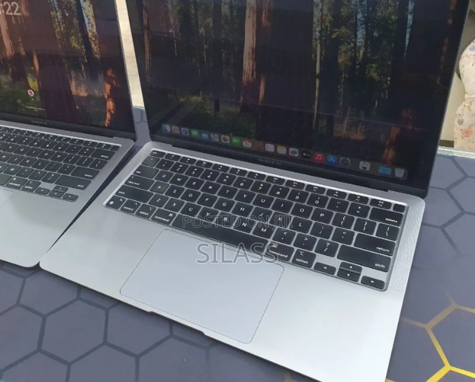 New Laptop Apple MacBook Air 2020 M1 16GB Apple M1 SSD 256GB