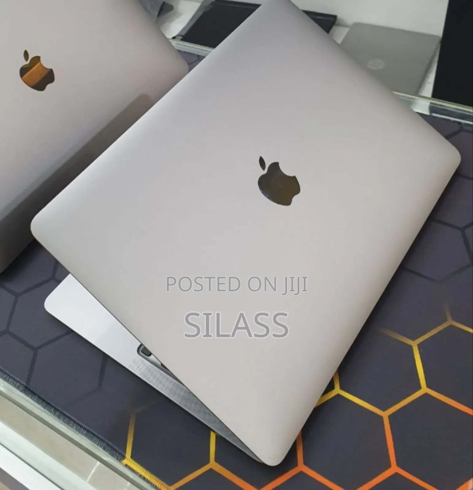 New Laptop Apple MacBook Air 2020 M1 16GB Apple M1 SSD 256GB