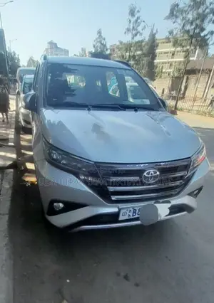 Photo - Toyota Rush 2021 Silver