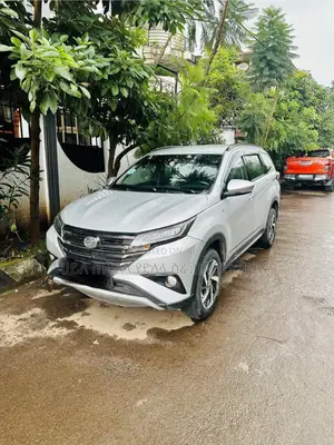 Toyota Rush 2021 Silver