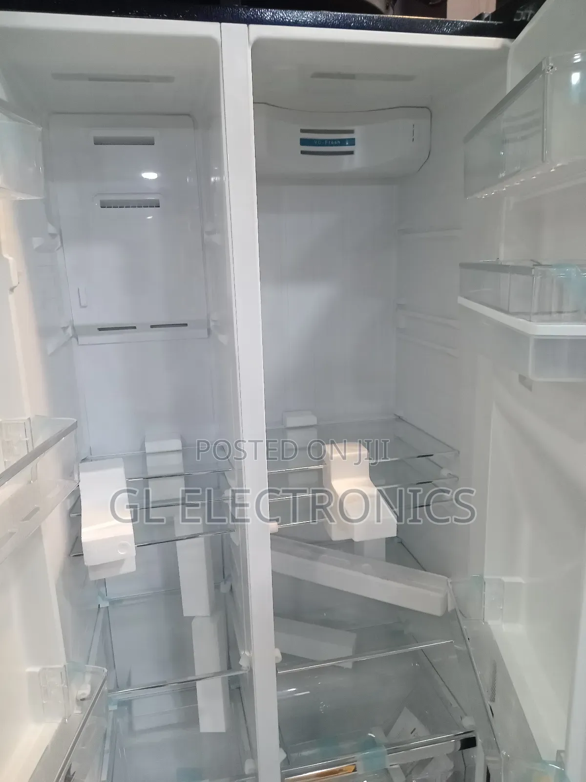 Centerpoint Side by Side Refrgrator