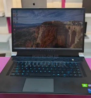 Photo - New Laptop Dell Alienware X17 R1 16GB Intel Core I7 SSD 1T