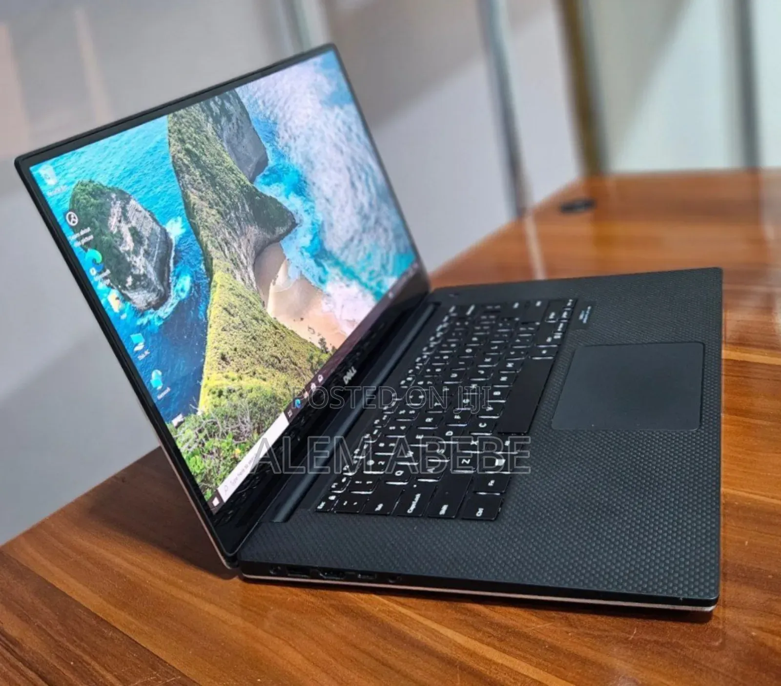 New Laptop Dell XPS 15 16GB Intel Core I7 SSD 512GB