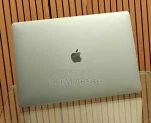 New Laptop Apple MacBook Pro 2019 16GB Intel Core I7 SSD 512GB