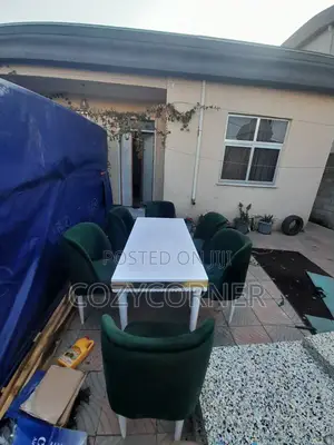 Mesmeric 6 Seater Dining Set.