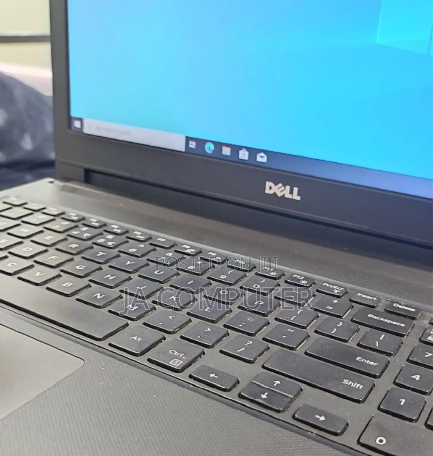 New Laptop Dell Vostro 15 3000 4GB Intel Core I5 SSD 256GB