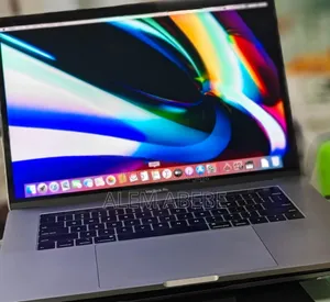 New Laptop Apple MacBook Pro 2019 32GB Intel Core I9 SSD 512GB