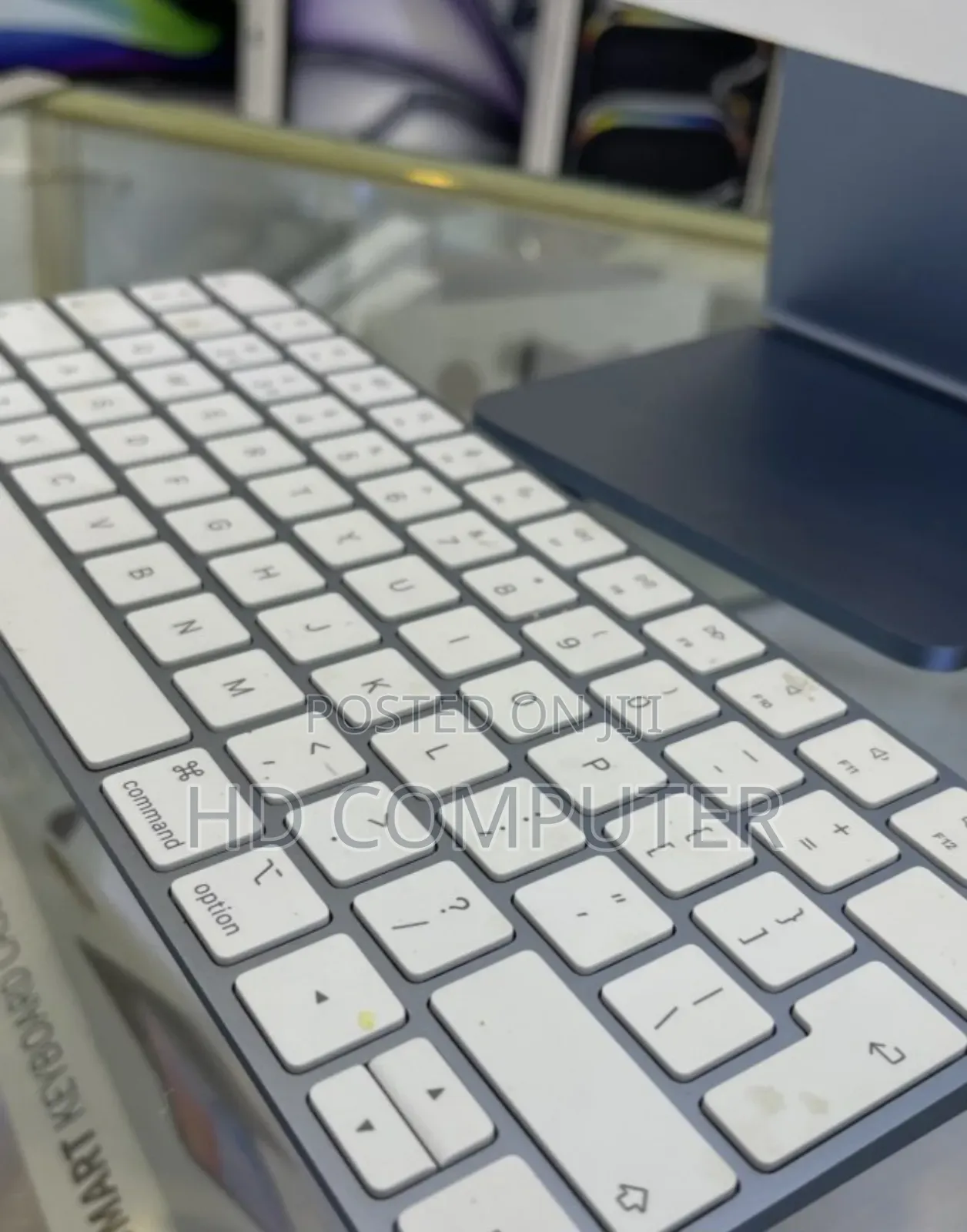 New Laptop Apple MacBook 8GB Apple M3 SSD 256GB