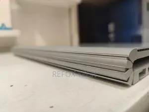 Photo - New Laptop Microsoft Surface Book 8GB Intel Core I5 SSD 256GB