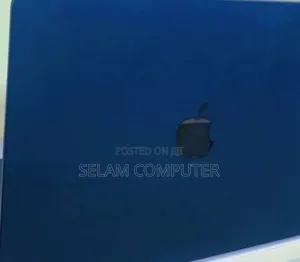 Photo - New Laptop Apple MacBook Air 2022 M2 8GB Intel Core M2 SSD 256GB