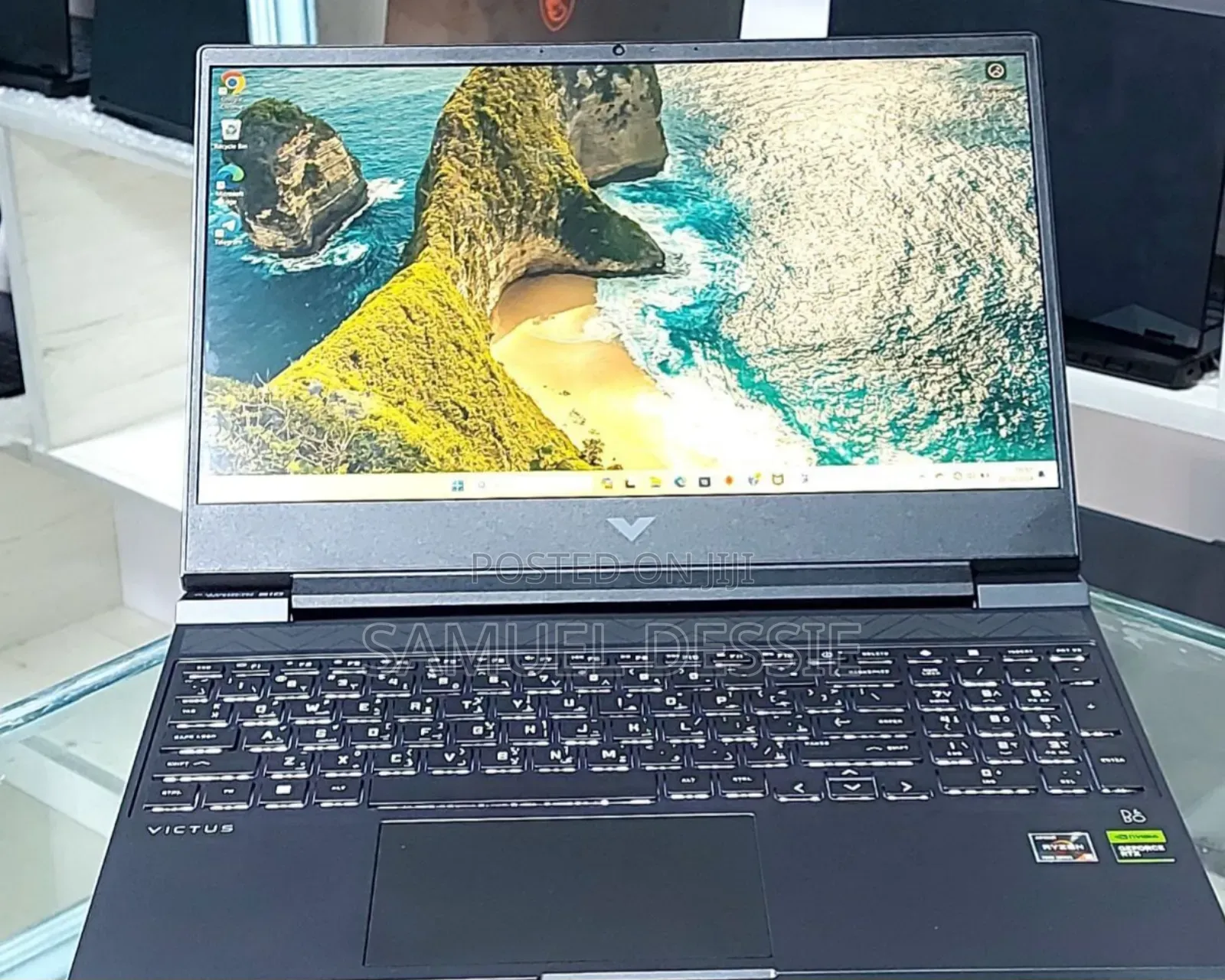 New Laptop HP Victus 15 8GB AMD Ryzen 5 SSD 512GB