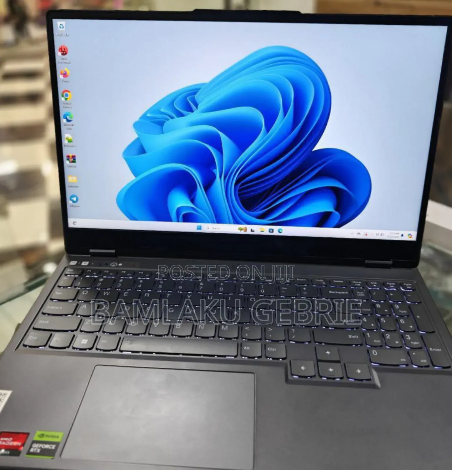 New Laptop Lenovo Legion 7 16GB AMD Ryzen 7 SSD 512GB