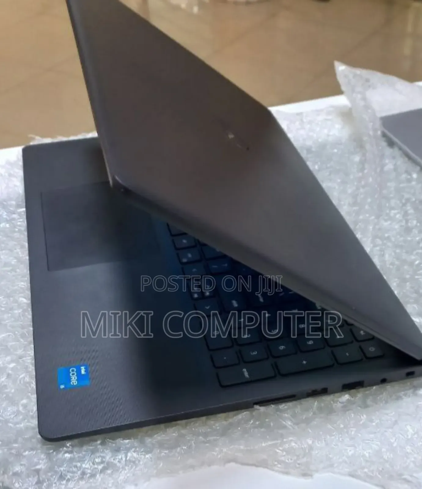 New Laptop Dell Vostro 15 3549 8GB Intel Core I5 SSD 1T