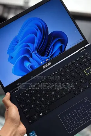 New Laptop Asus Vivobook 16 64GB Intel SSD 256GB