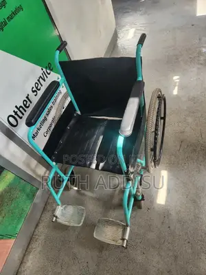 Wheelchair傳媒foldable Wheelchair俠義heavy Duty Wheelchair Best Quality