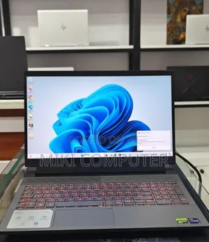 New Laptop Dell G15 5511 32GB Intel Core I9 SSD 1T