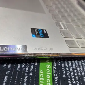 Photo - New Laptop Lenovo Yoga 9i 16GB Intel Core I7 SSD 1T