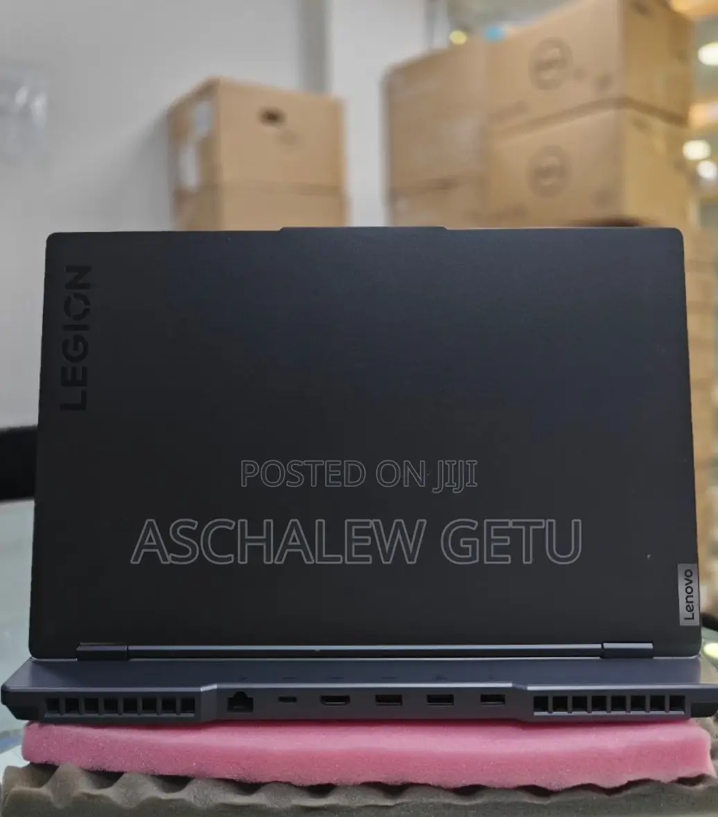 New Laptop Lenovo Legion 5 16GB AMD Ryzen 7 SSD 512GB
