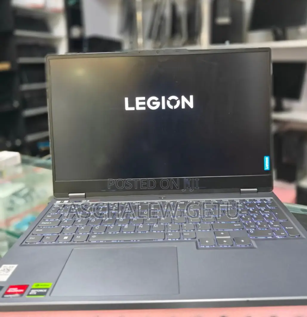 New Laptop Lenovo Legion 5 16GB AMD Ryzen 7 SSD 512GB