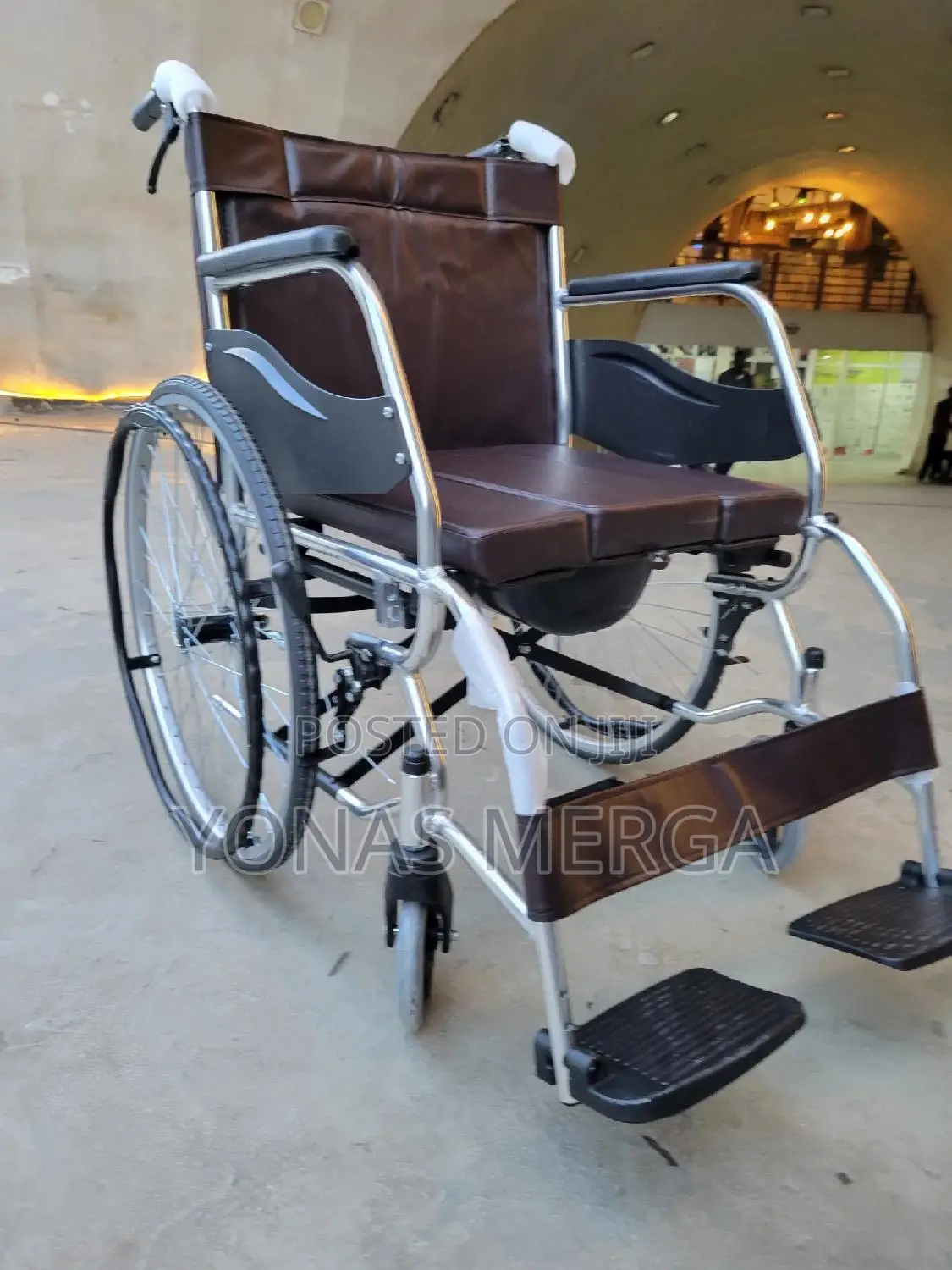 Commode 3+1 Wheelchair瘜፭wheelchair¤跪wheelchair~፱wheelchair=።Wheelchair