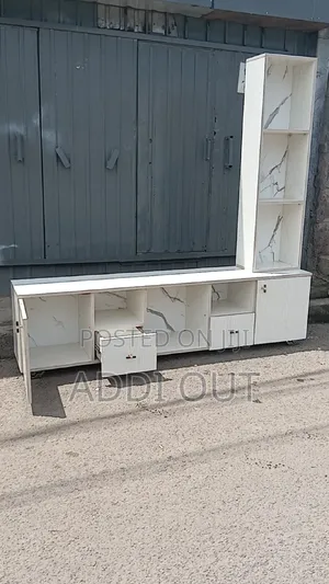 1.80 ቲቪ ማስቀመጫ