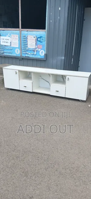 1.80 ቲቪ ማስቀመጫ