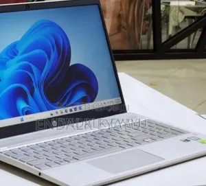 New Laptop HP Pavilion 15 8GB Intel Core i5 SSD 128GB