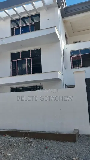 9bdrm House in Ayat-5, G+2 Luxury, Bole for sale