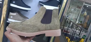 Manladuo Pure Suede Chelsea Boot