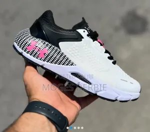 Photo - Underarmour Hovr Phantom Women's Shoes