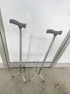 Photo - Tripodal Cane永樂3 Leg Cane名字three Leg Cane傳出stainless Cane New Eladerly