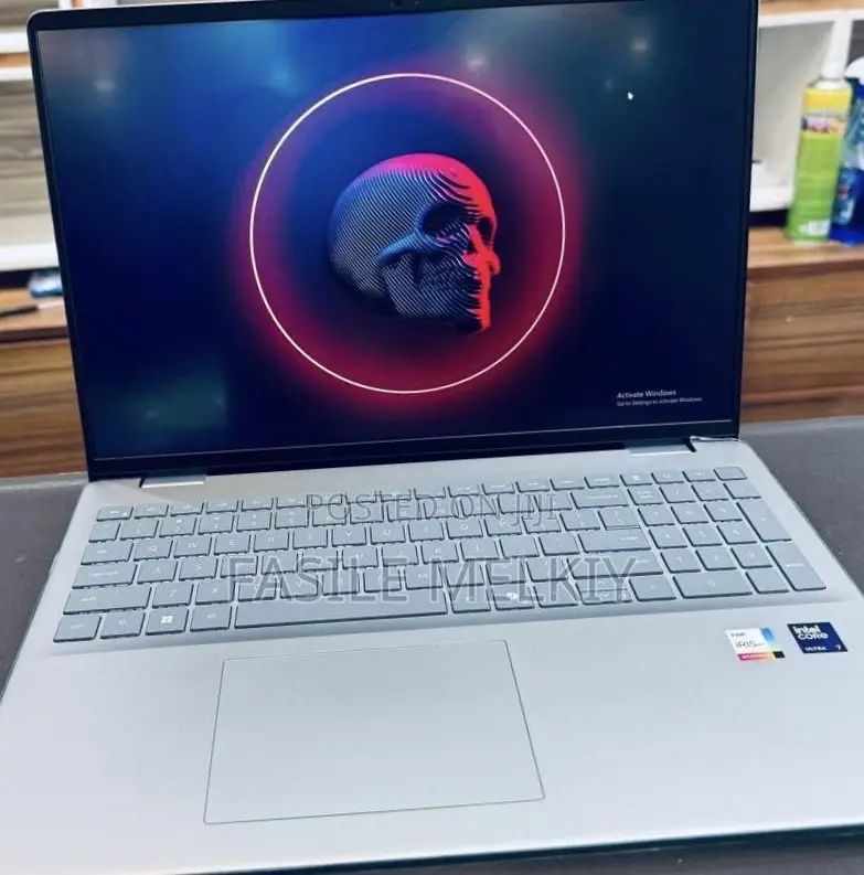 New Laptop Dell Inspiron 15 16GB Intel Core I7 SSD 512GB