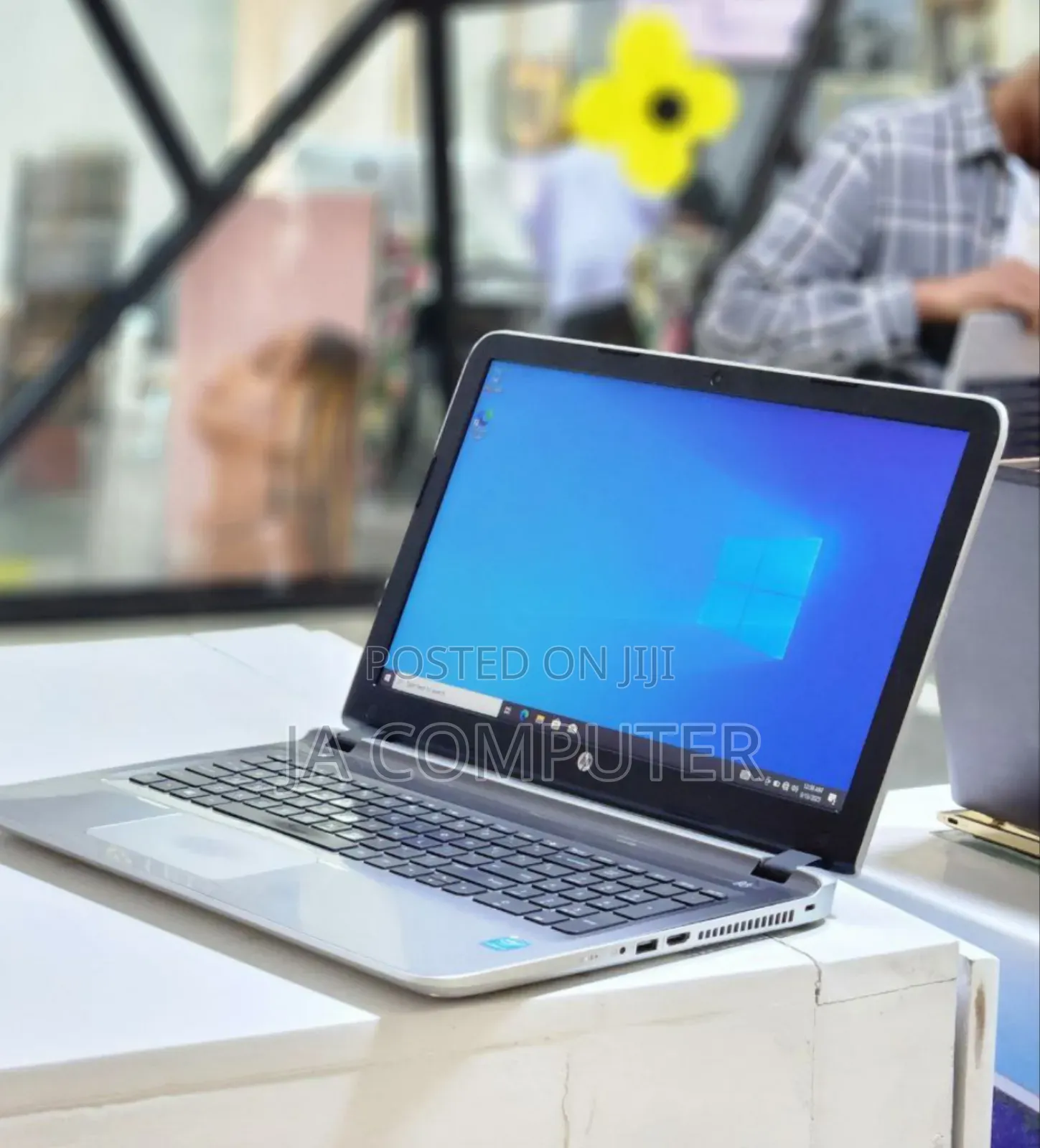 New Laptop HP Pavilion 15 8GB Intel Core I7 HDD 1T