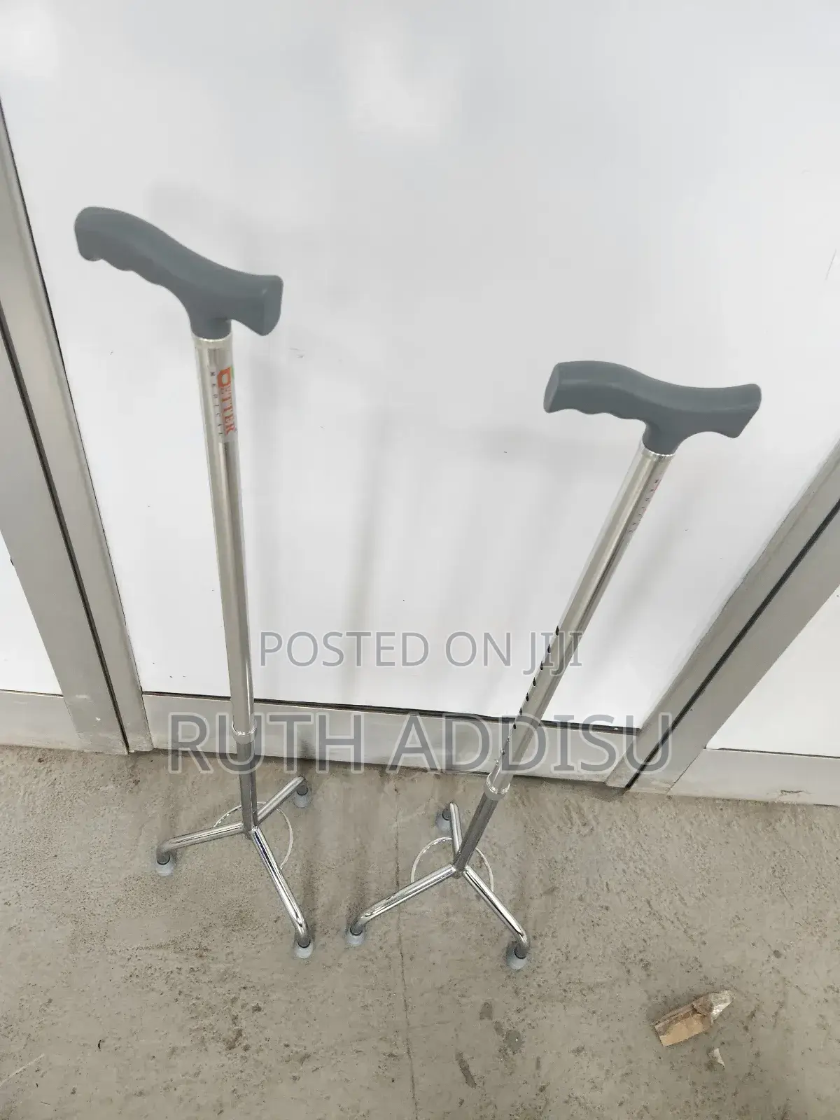 Three Leged Cane Medical使得almunium Kezera Medical仔的cane Packed