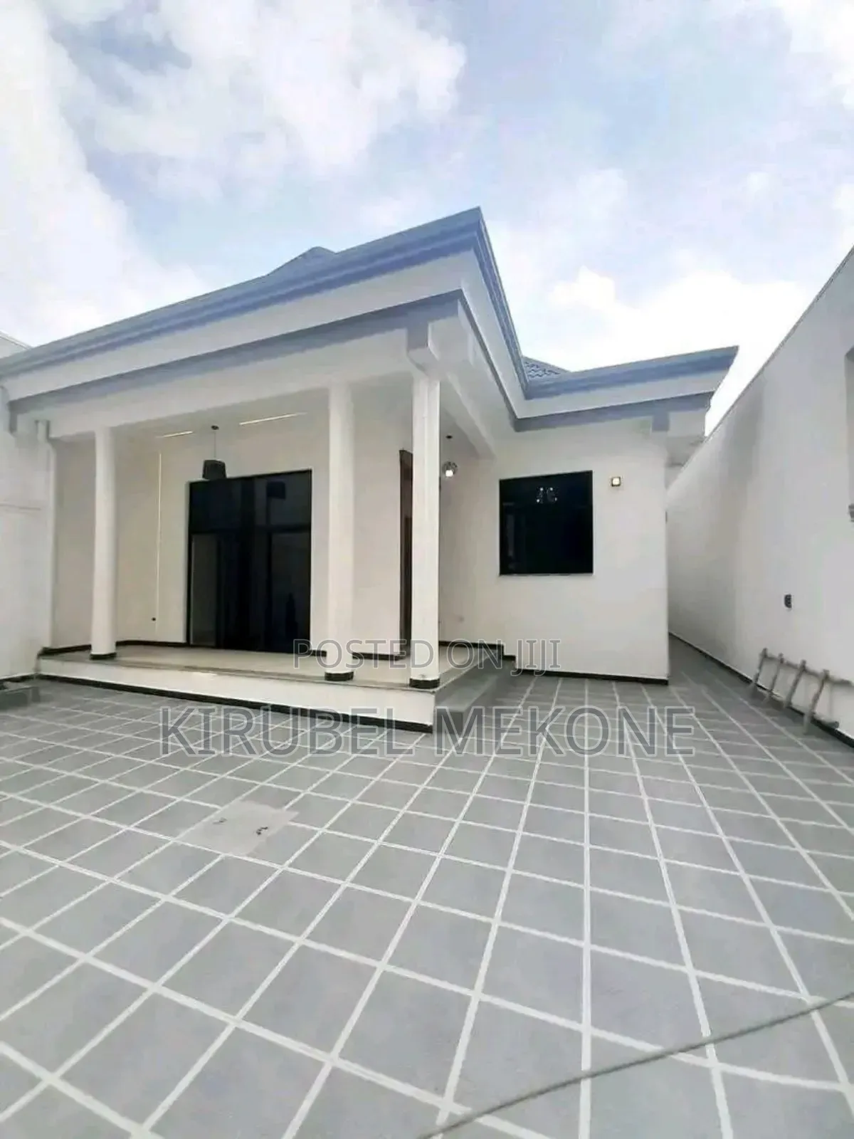 5bdrm House in Yeka for sale