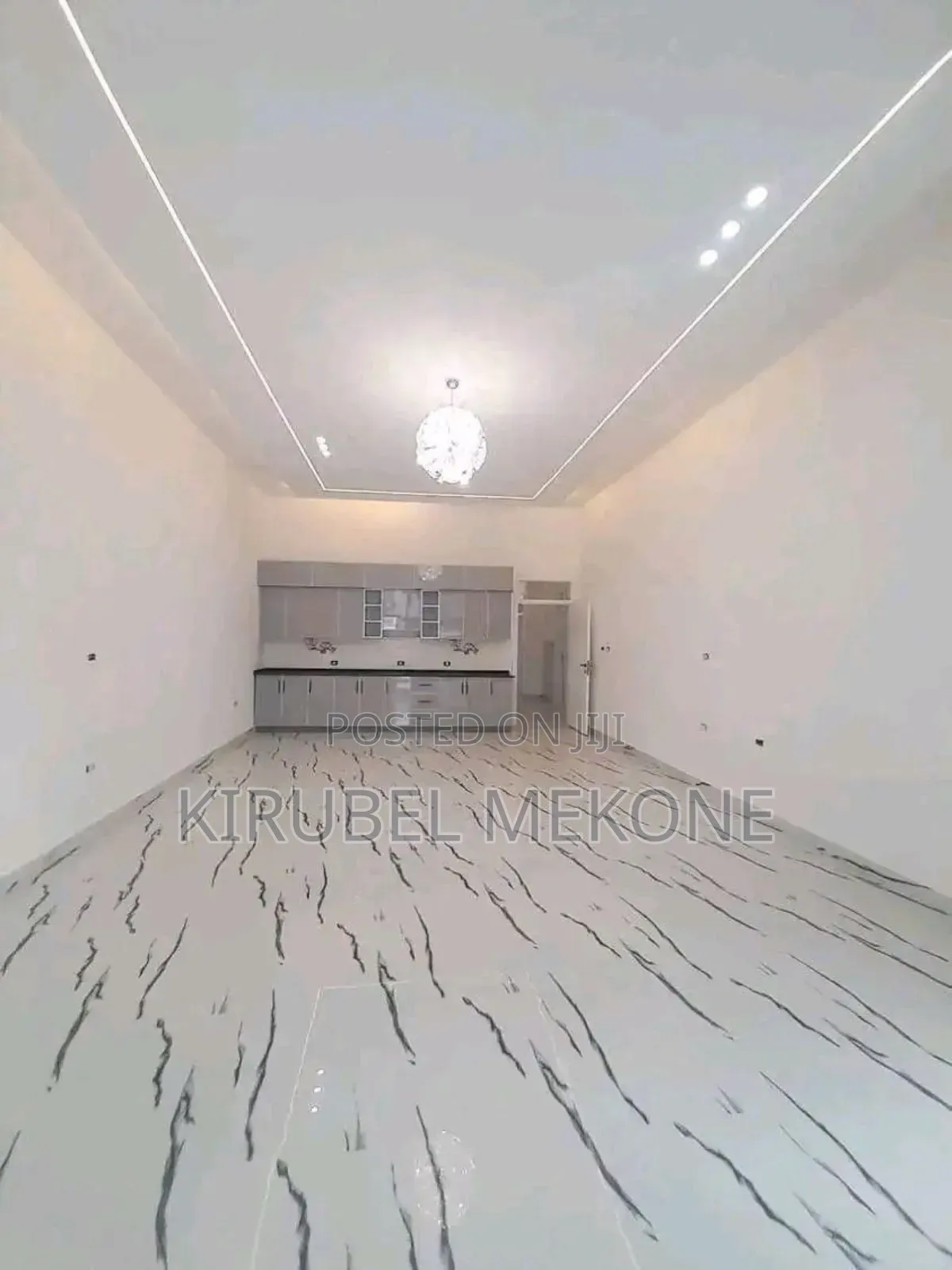 5bdrm House in Yeka for sale