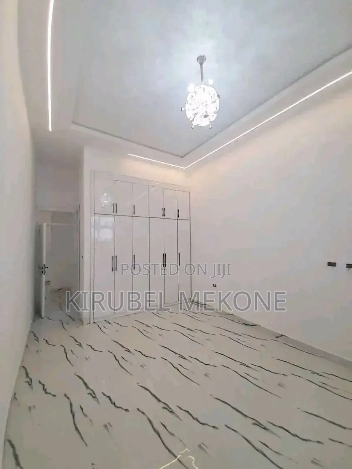 5bdrm House in Yeka for sale