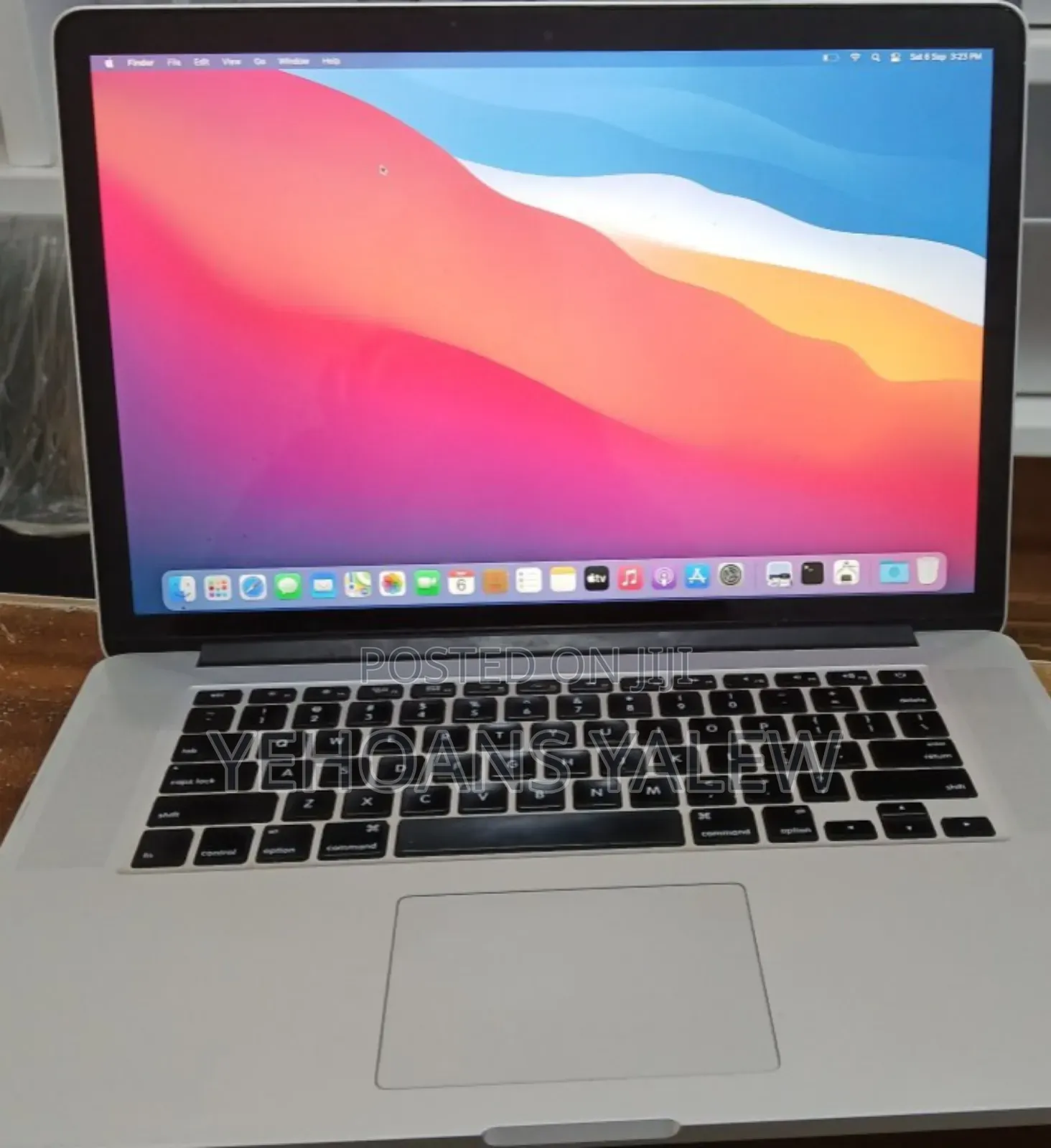 New Laptop Apple MacBook Pro 2015 16GB Intel Core I7 SSD 256GB